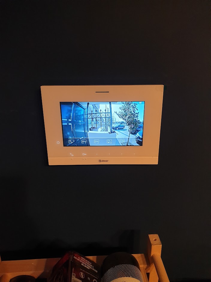 Θυροτηλεόραση